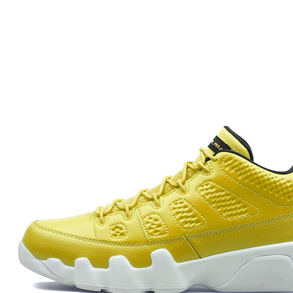 Yellow Shoes - Image 2